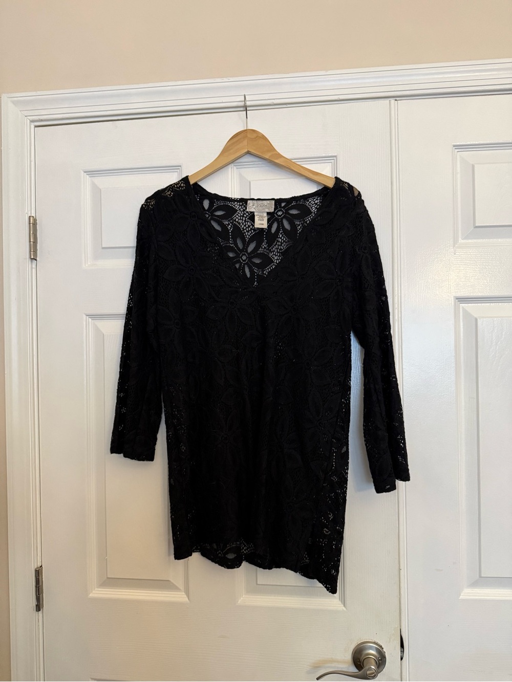 Black Crochet V-Neck Long Sleeve top - Women's